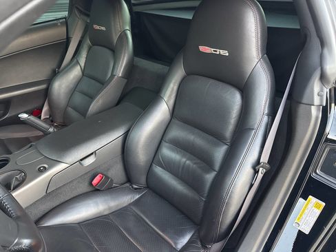 Used 2007 Chevrolet Corvette Z06 w/ Preferred Equipment Group image 32