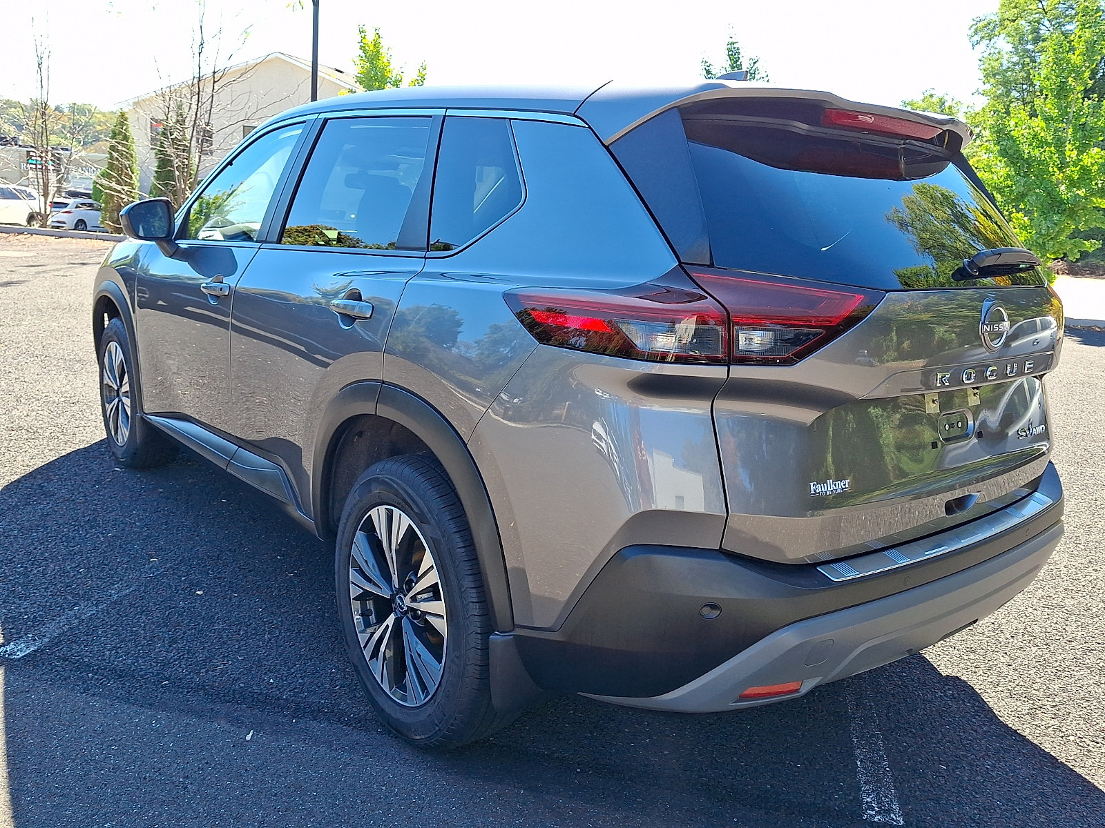 Certified 2023 Nissan Rogue SV AWD/4WD image 4