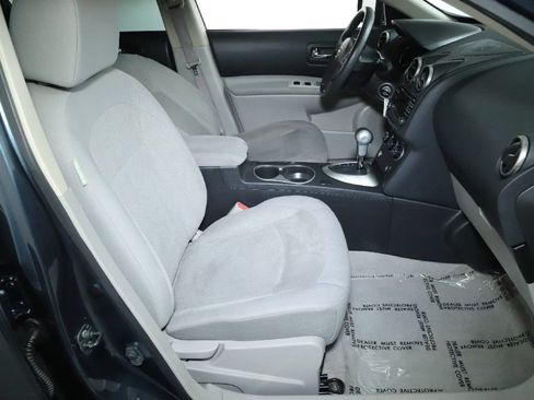 Used 2014 Nissan Rogue S w/ Convenience Package AWD/4WD image 33