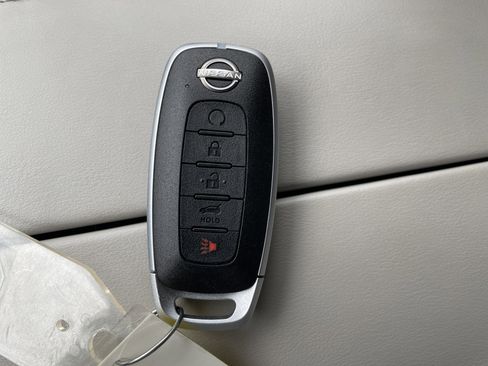 Used 2023 Nissan Rogue SL w/ SL Premium Package image 22