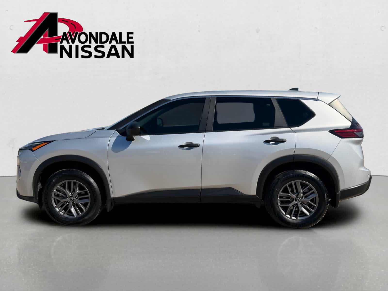 Certified 2025 Nissan Rogue S FWD image 3