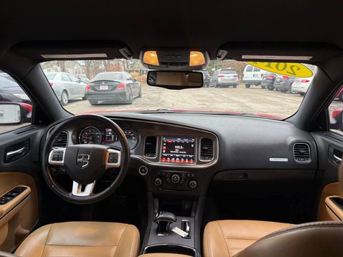 Used 2014 Dodge Charger SXT Plus image 21