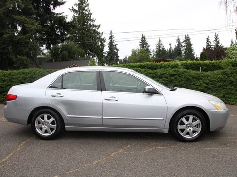 Used 2005 Honda Accord EX image 12