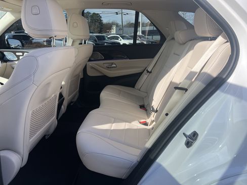 Certified 2024 Mercedes-Benz GLE 450e 4MATIC image 32