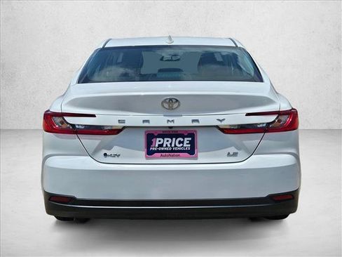 Used 2026 Toyota Camry LE w/ Convenience Package FWD image 6