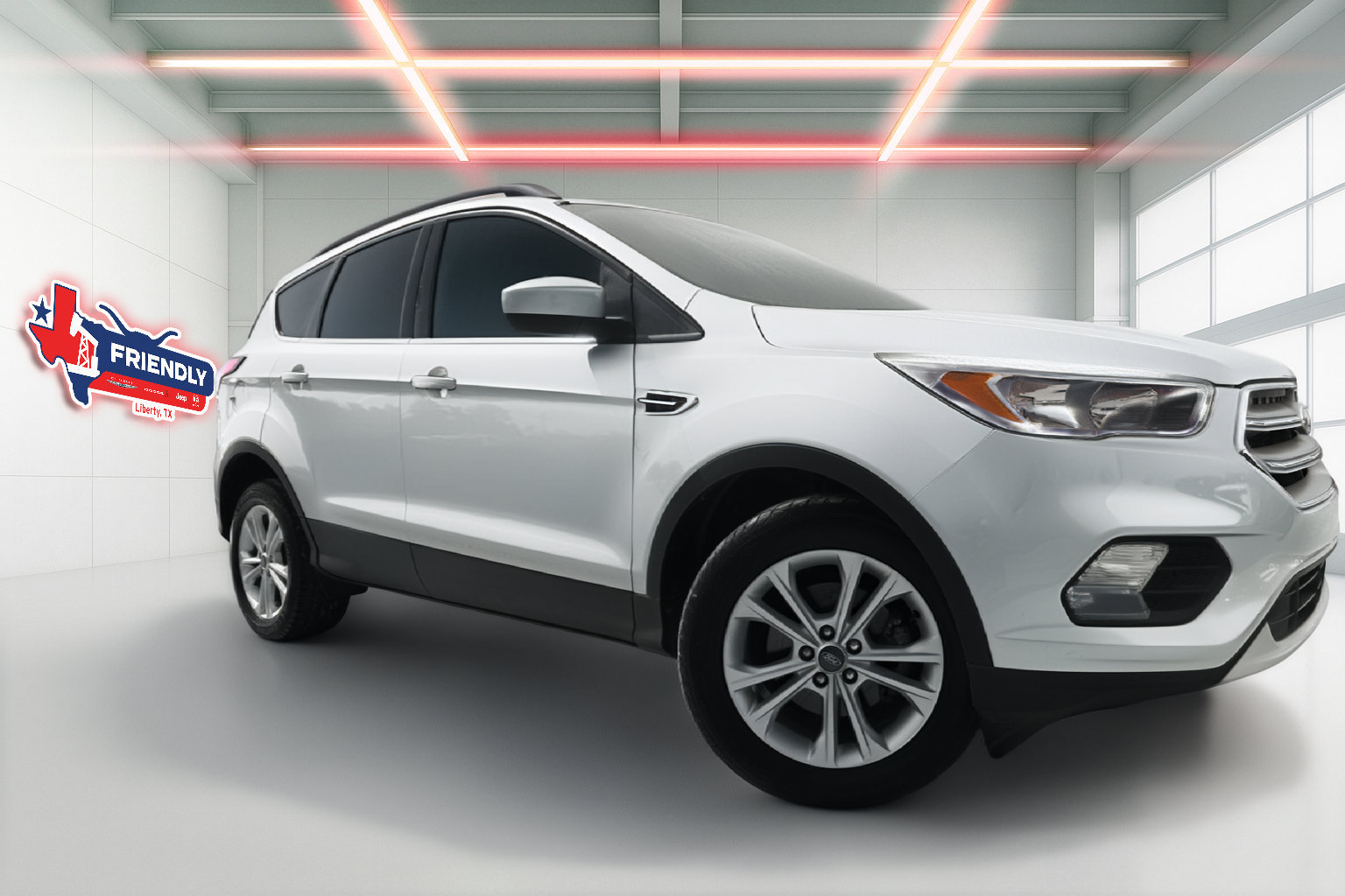Used 2018 Ford Escape SE FWD image 1