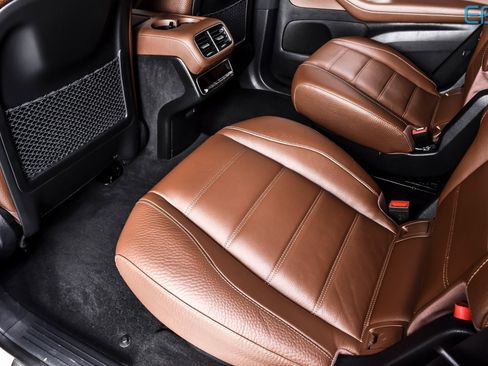 Used 2024 Mercedes-Benz GLS 580 4MATIC image 20