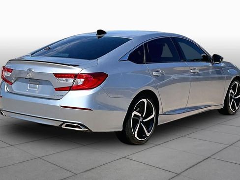 Used 2022 Honda Accord Sport image 12