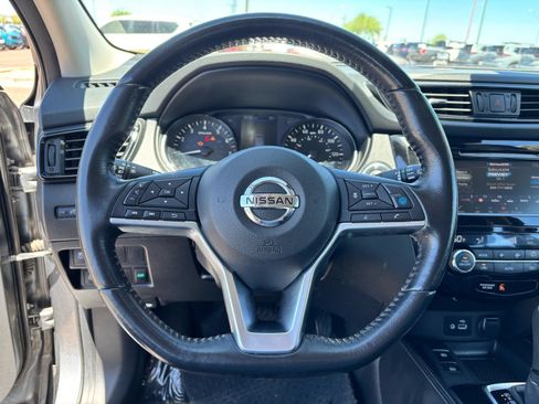 Used 2019 Nissan Rogue Sport SL w/ Premium Package AWD/4WD image 18