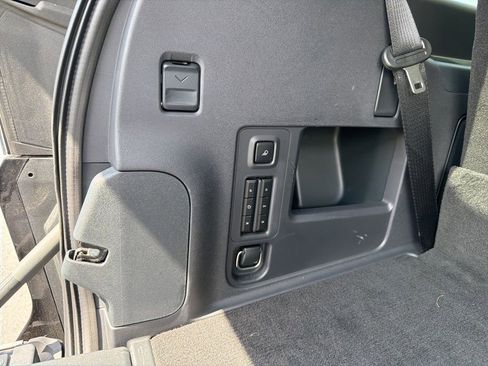 Used 2025 Lincoln Navigator Reserve AWD/4WD image 18