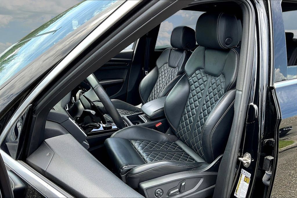 Used 2021 Audi SQ5 Premium Plus w/ Premium Plus Package AWD/4WD image 21