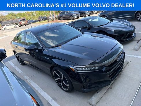 Used 2022 Honda Accord Sport image 1