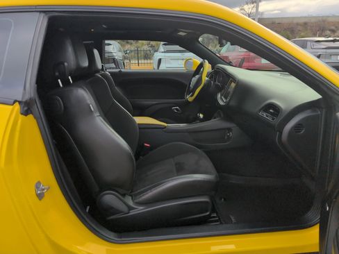 Used 2018 Dodge Challenger R/T Scat Pack image 29