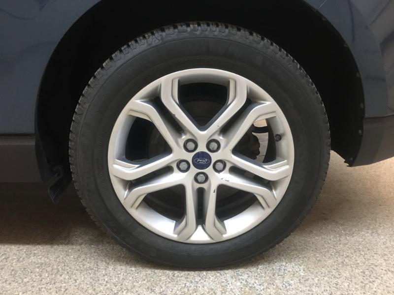 Used 2016 Ford Edge Titanium w/ Equipment Group 301A AWD/4WD image 16