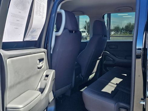 Used 2022 Nissan Frontier S AWD/4WD image 13