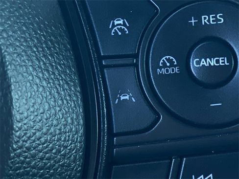 Used 2024 Toyota Corolla LE image 18