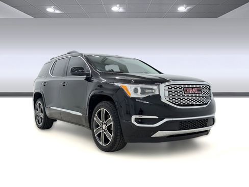 Used 2018 GMC Acadia Denali w/ Technology Package FWD image 7