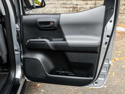 Certified 2023 Toyota Tacoma SR image 17