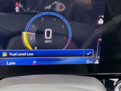 New 2026 Chevrolet Trax RS w/ Sunroof Package image 13