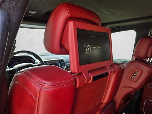 Used 2018 Jeep Grand Cherokee Trackhawk AWD/4WD image 16