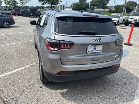 Used 2024 Jeep Compass Latitude AWD/4WD image 22