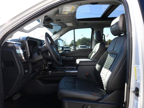 New 2026 Ford F250 Lariat w/ Black Appearance Package image 48