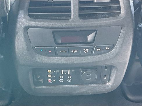 Used 2018 Honda Pilot Touring image 28