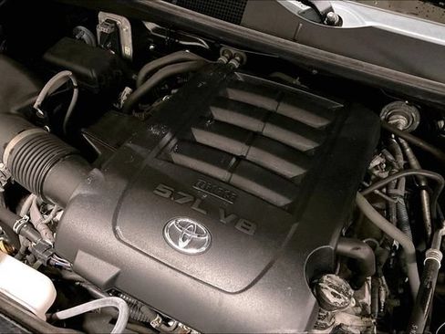 Used 2020 Toyota Tundra Limited w/ Limited Premium Package AWD/4WD image 36