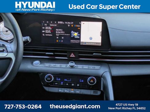 Used 2024 Hyundai Elantra SEL image 18