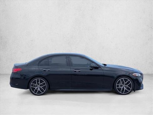 Used 2022 Mercedes-Benz C 300 Sedan image 4