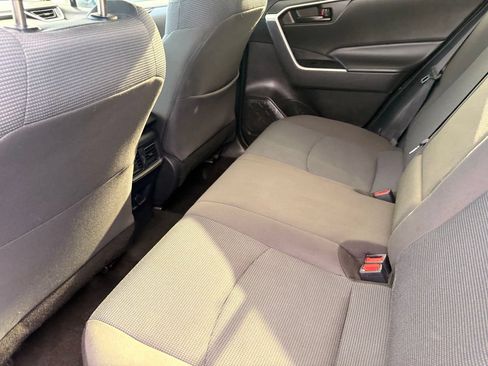 Used 2022 Toyota RAV4 LE FWD image 16