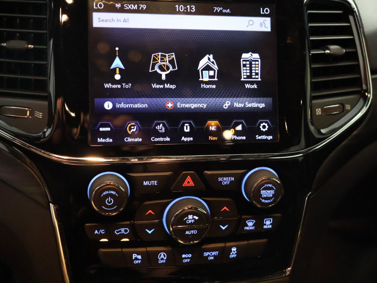Used 2020 Jeep Grand Cherokee Altitude RWD image 14