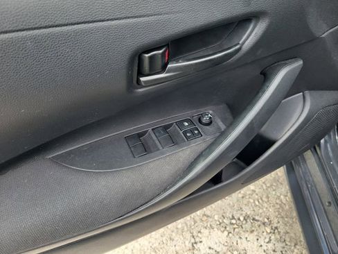 Used 2023 Toyota Corolla LE image 14