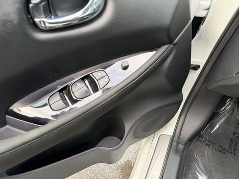 Used 2025 Nissan Leaf SV Plus image 14