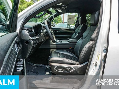 Used 2023 Jeep Wagoneer Series II image 19