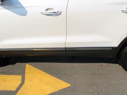 Used 2019 Lincoln MKC Reserve image 29