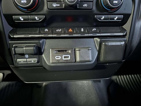 Used 2019 Chevrolet Silverado 1500 LT w/ All-Star Edition AWD/4WD image 24