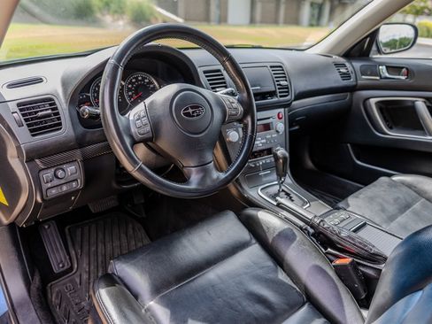 Used 2009 Subaru Outback 2.5i Limited w/ Popular Equipment Group 1C AWD/4WD image 14