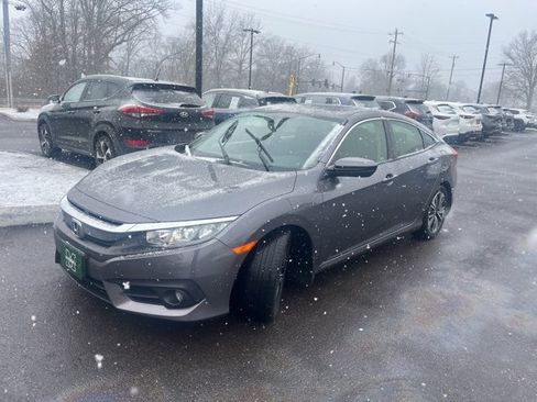 Used 2018 Honda Civic EX-T image 7