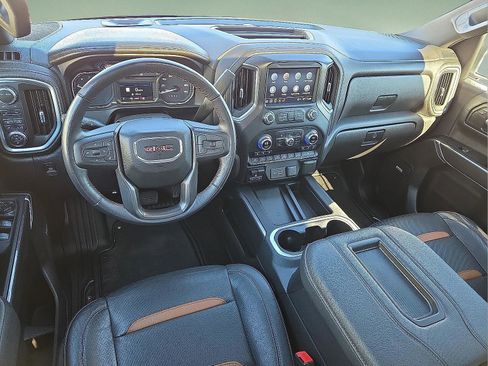 Used 2022 GMC Sierra 1500 AT4 w/ AT4 Premium Package image 11