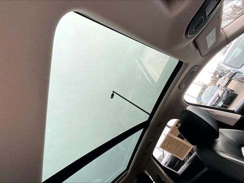 Used 2024 Porsche Cayenne image 14