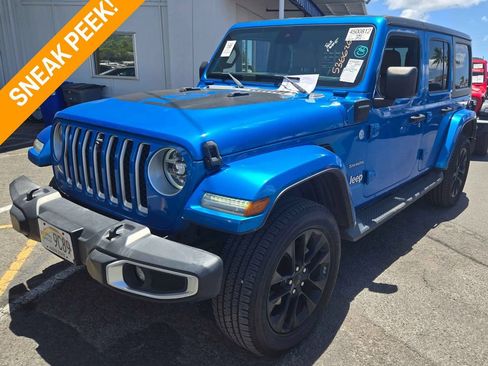 Used 2021 Jeep Wrangler Unlimited Sahara w/ Cold Weather Group AWD/4WD image 1