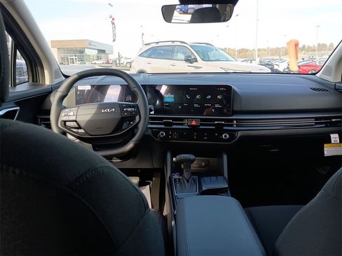 New 2026 Kia Sportage LX image 10