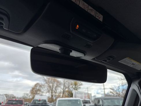 Used 2023 Jeep Wrangler Freedom Edition image 26