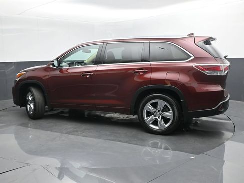 Used 2014 Toyota Highlander Limited Platinum AWD/4WD image 32
