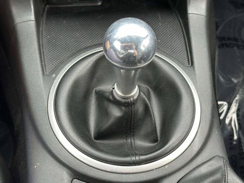 Used 2009 MAZDA MX-5 Miata Sport w/ Convenience Pkg RWD image 17