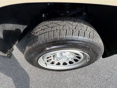 Used 2024 Chevrolet Colorado W/T image 28