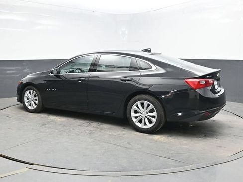 Used 2023 Chevrolet Malibu LT w/ Driver Confidence Package FWD image 4