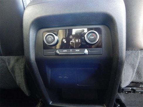 Used 2025 Buick Enclave Preferred image 14