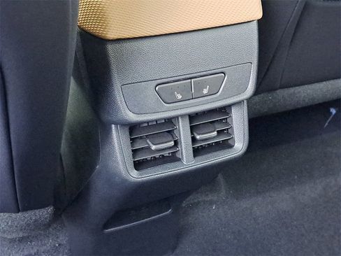 New 2026 Chevrolet Equinox ACTIV w/ Convenience Package III image 21